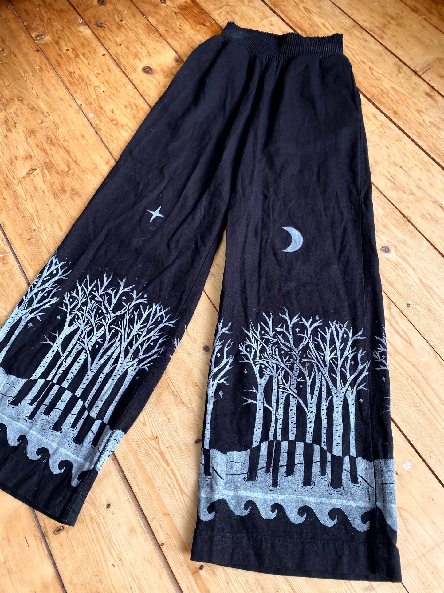 Birches in snow pants - black