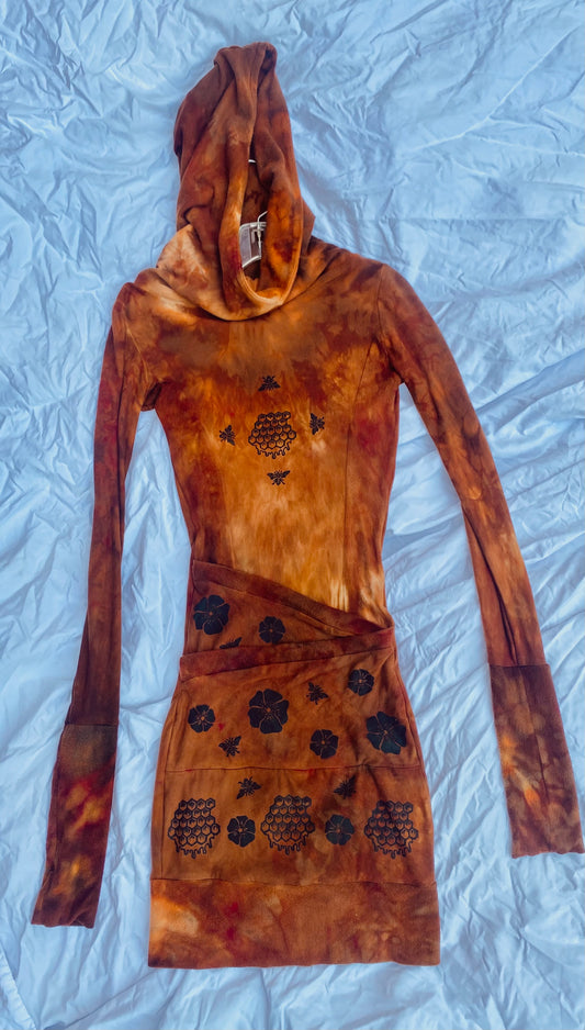 Blossoming Bumble Honey Comb Queen - xs/small