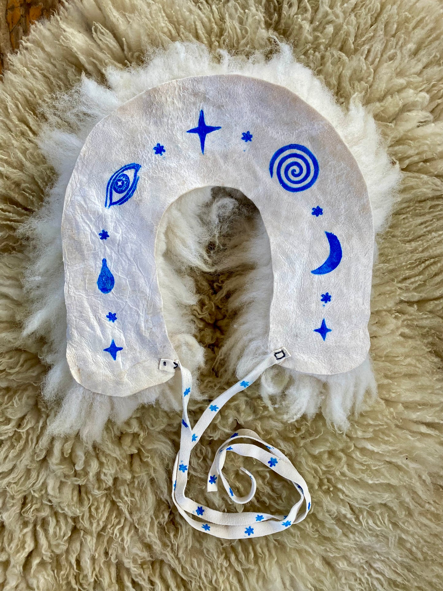 Inner Alchemy Sheepskin Collar